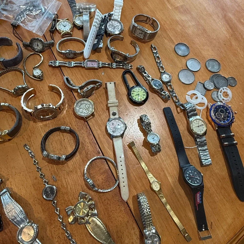 Mixed Estate Watch Lot 40+ Pieces Geneva Sharp Timex Digital Analog Repair Parts